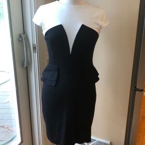 Cynthia Steffe Back and Cream Color Block Dress Size 4 in Like New Condition